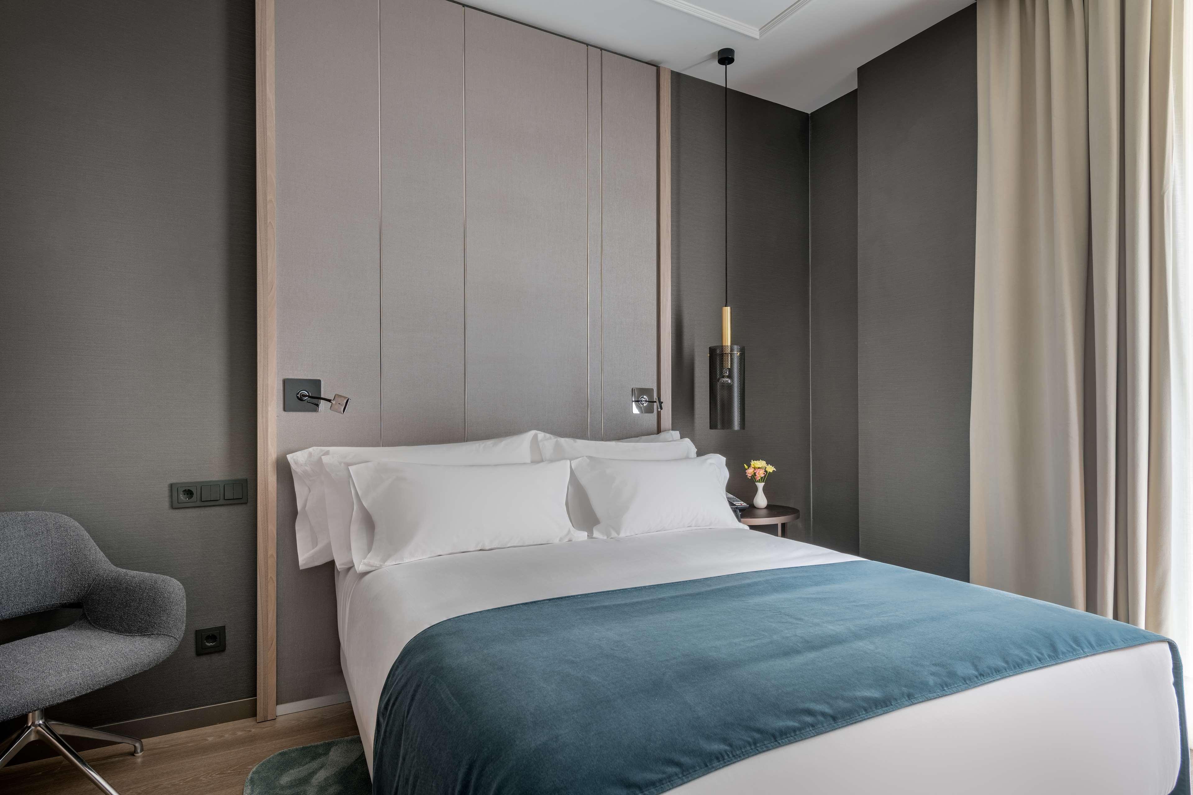 Nh Collection Gran Via Hotel 4*