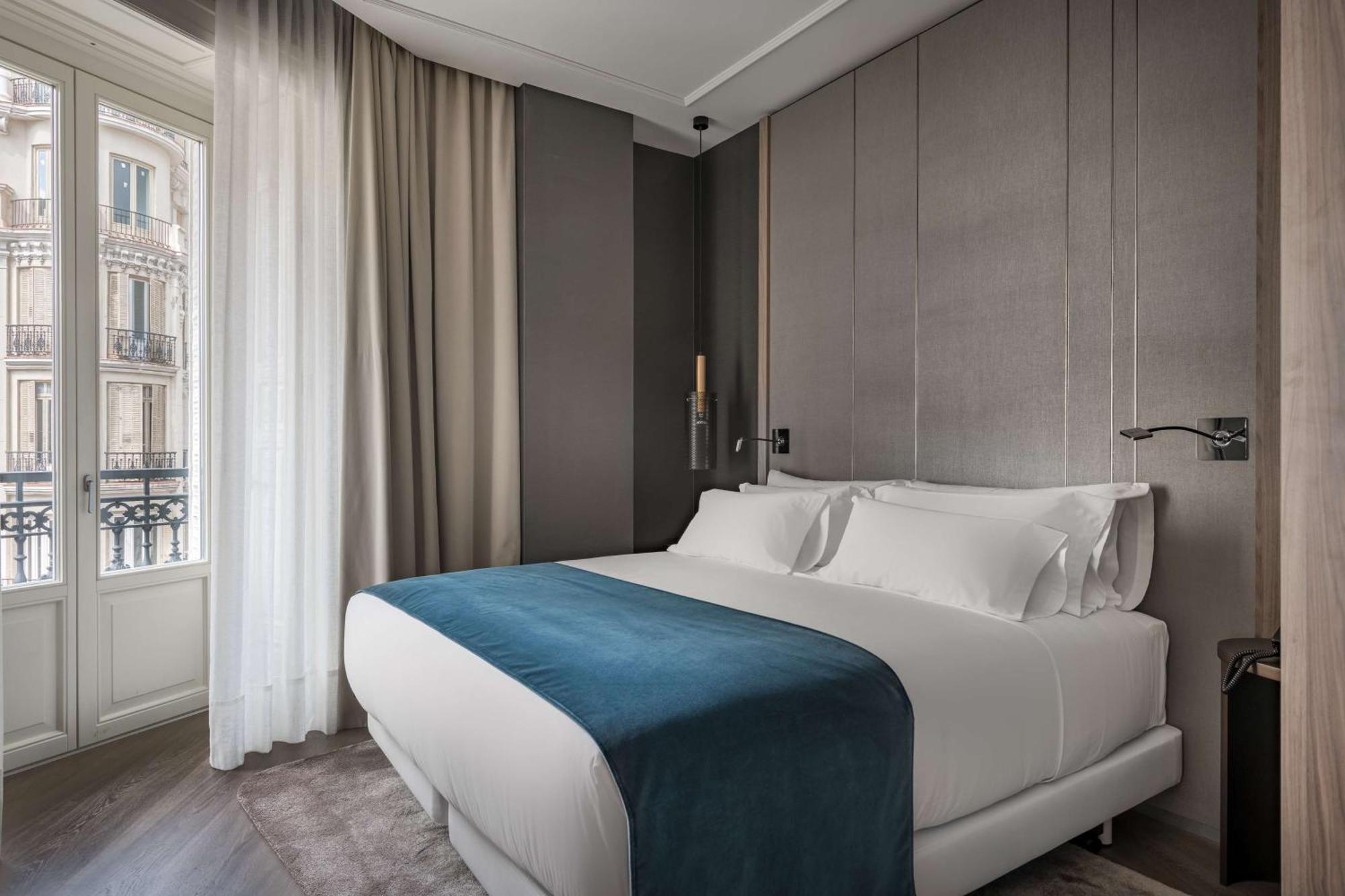 Nh Collection Gran Via Hotel 4*