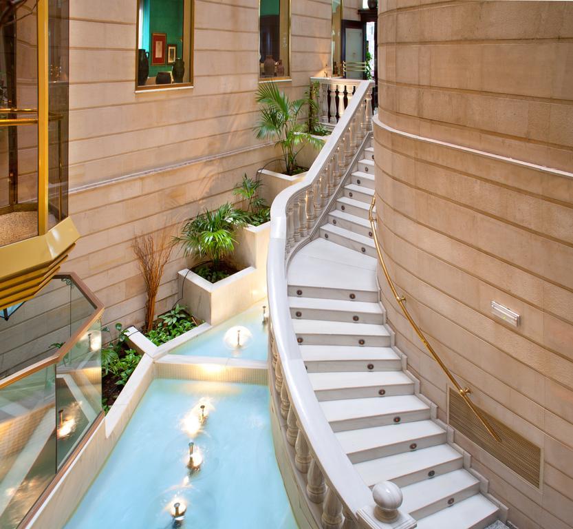 Hotel Nh Collection Gran Via 4*
