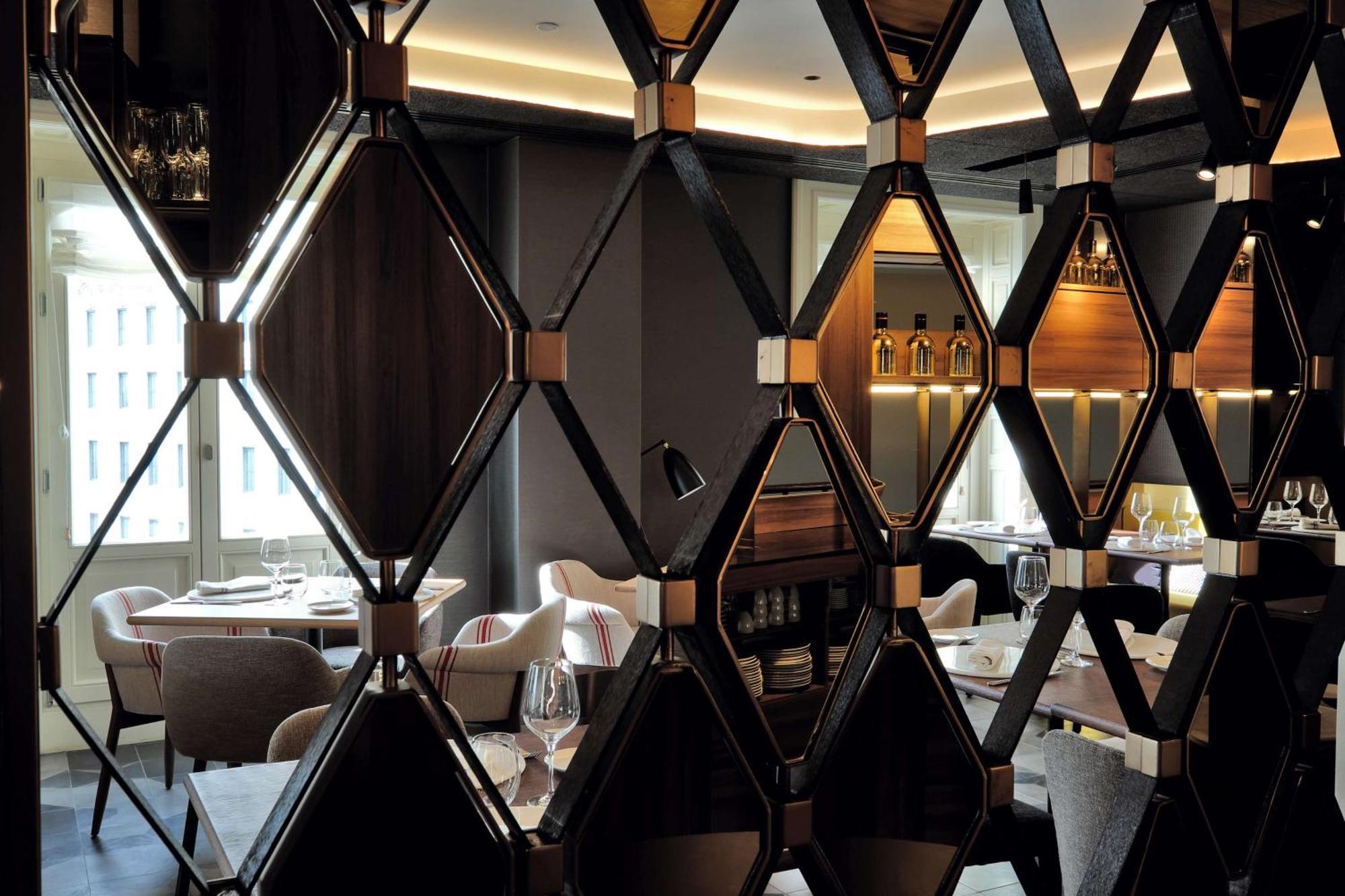 Hotel Nh Collection Gran Via 4*